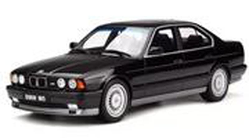Чехлы на BMW 5 (E34) sedan