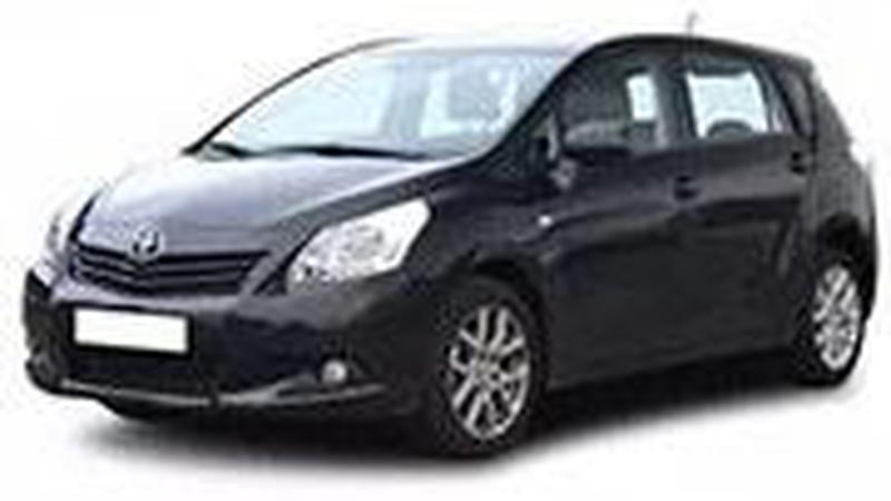 Чехлы на Toyota Verso I (2009-2012)